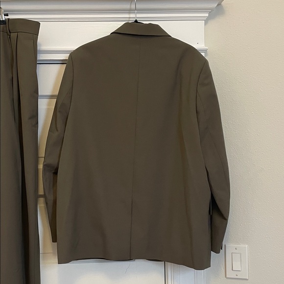 COS Women’s Khaki Suit - Picture 4 of 8